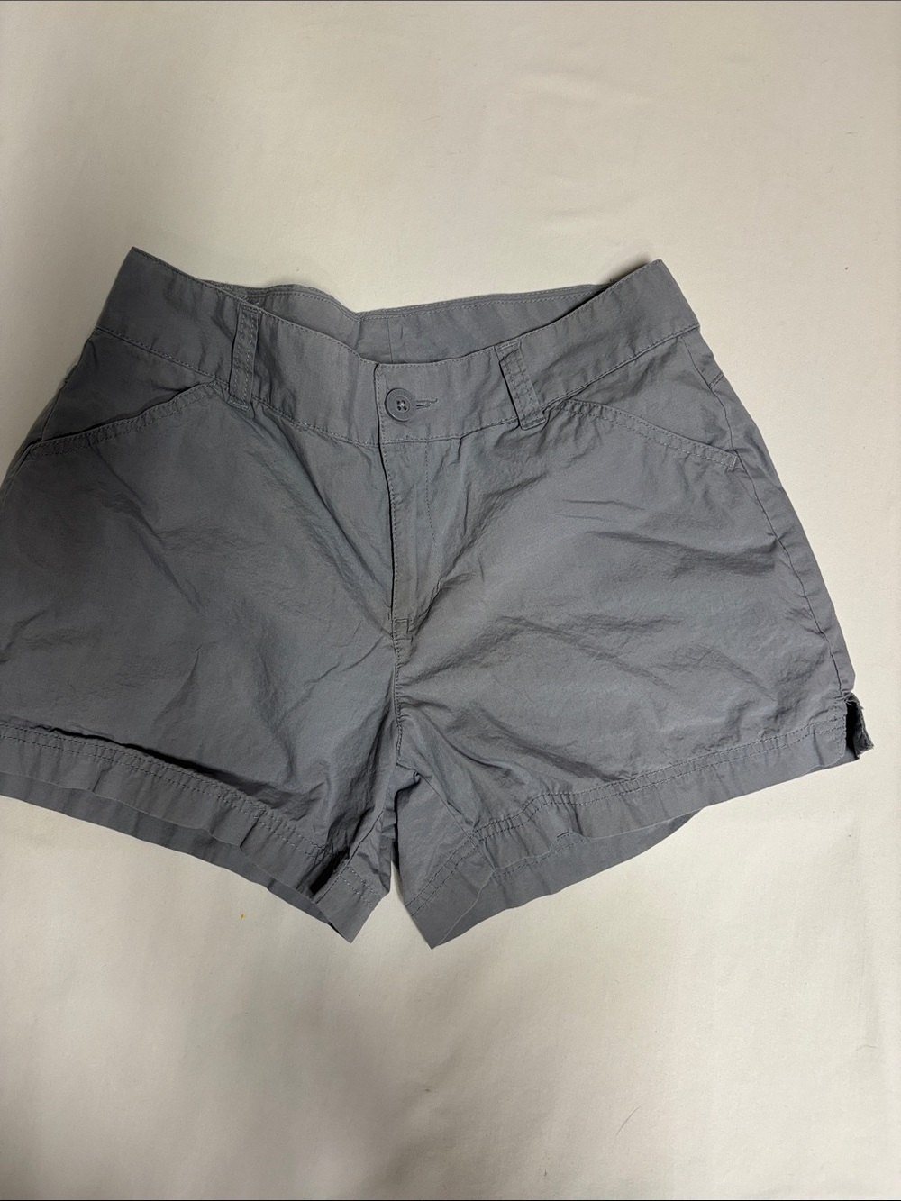 Columbia Women’s Size 6 Gray 100% Cotton Hiking Outdoor Casual Shorts